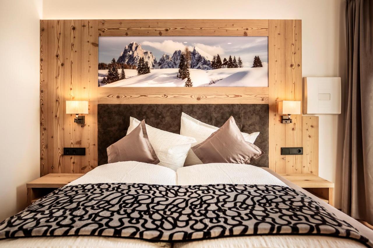 Luxury Chalet Plazola Selva di Val Gardena Exteriör bild
