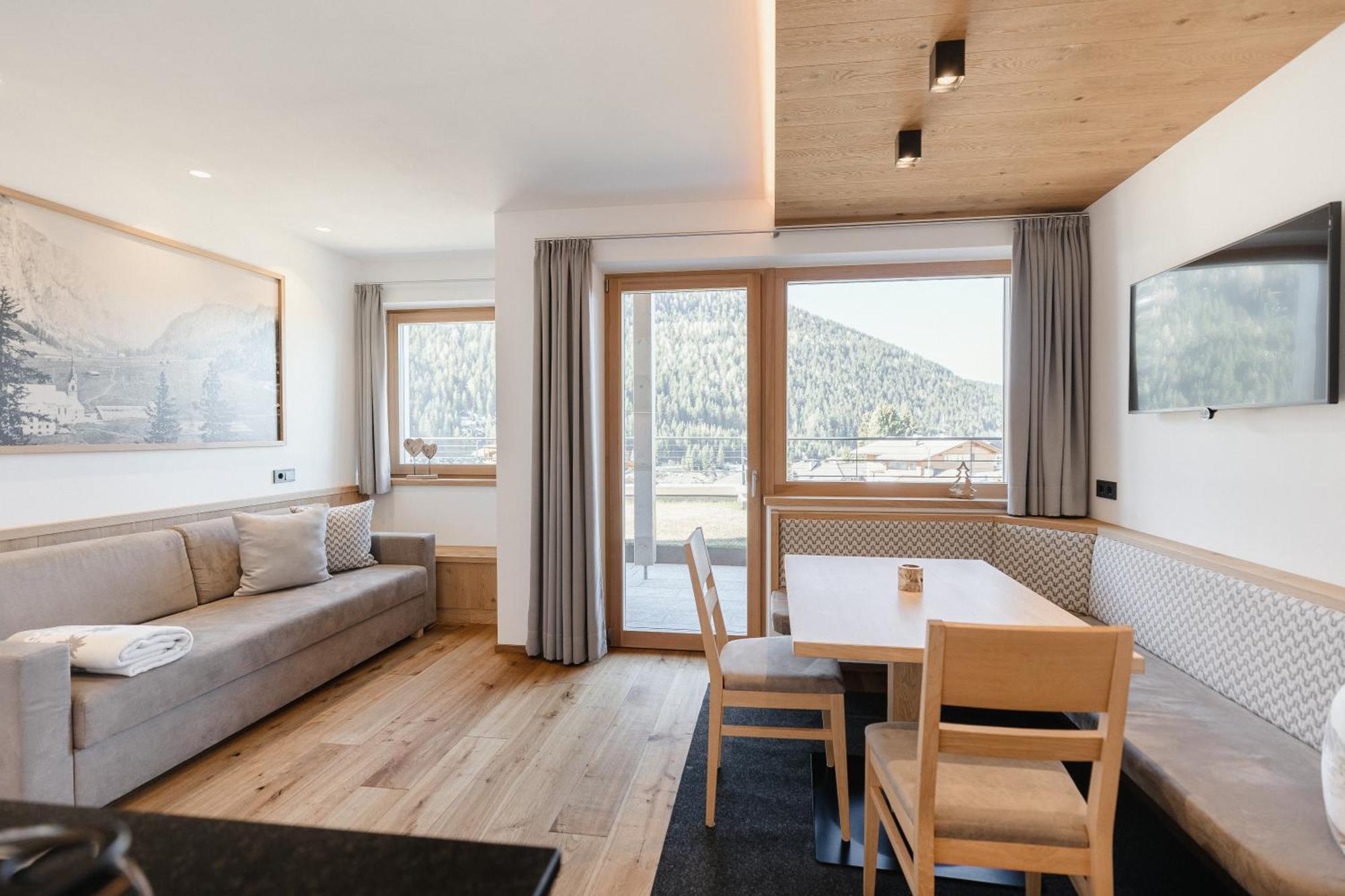 Luxury Chalet Plazola Selva di Val Gardena Exteriör bild