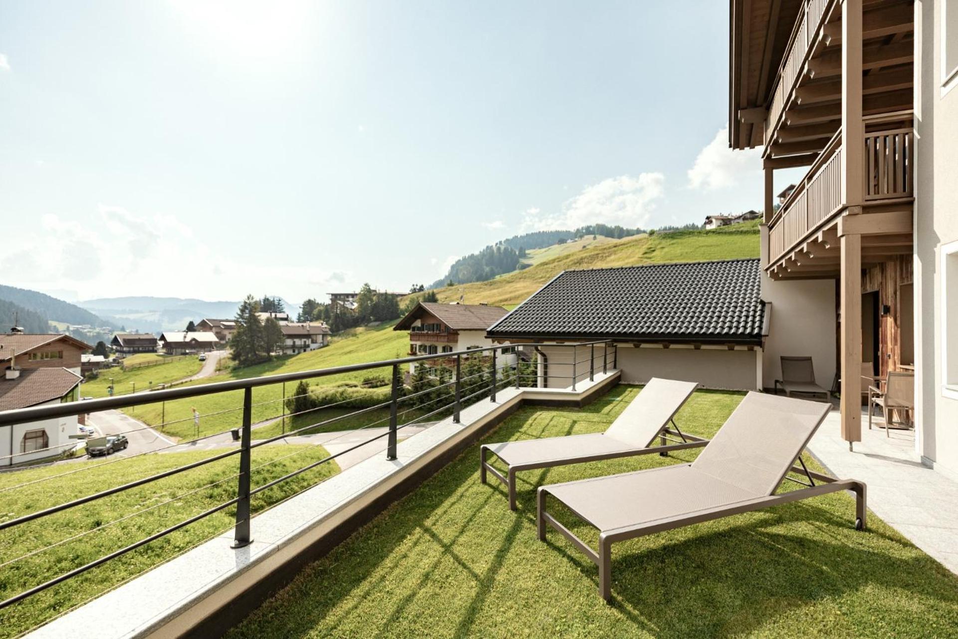 Luxury Chalet Plazola Selva di Val Gardena Exteriör bild